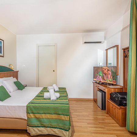 Hotel Bembo Bibione Eksteriør billede