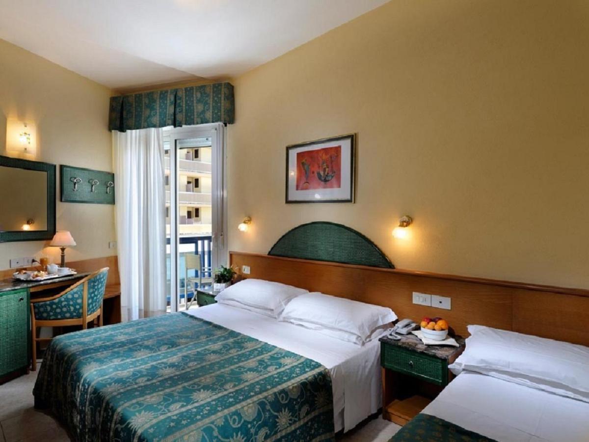 Hotel Bembo Bibione Eksteriør billede