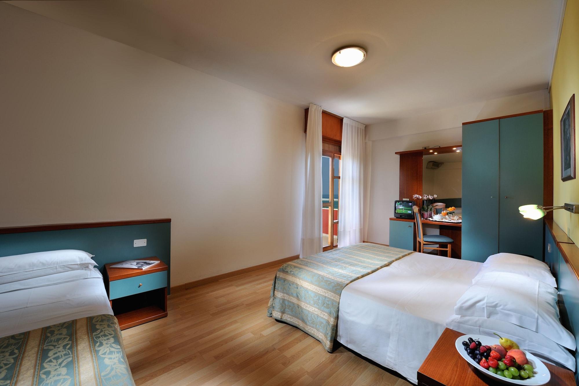 Hotel Bembo Bibione Eksteriør billede