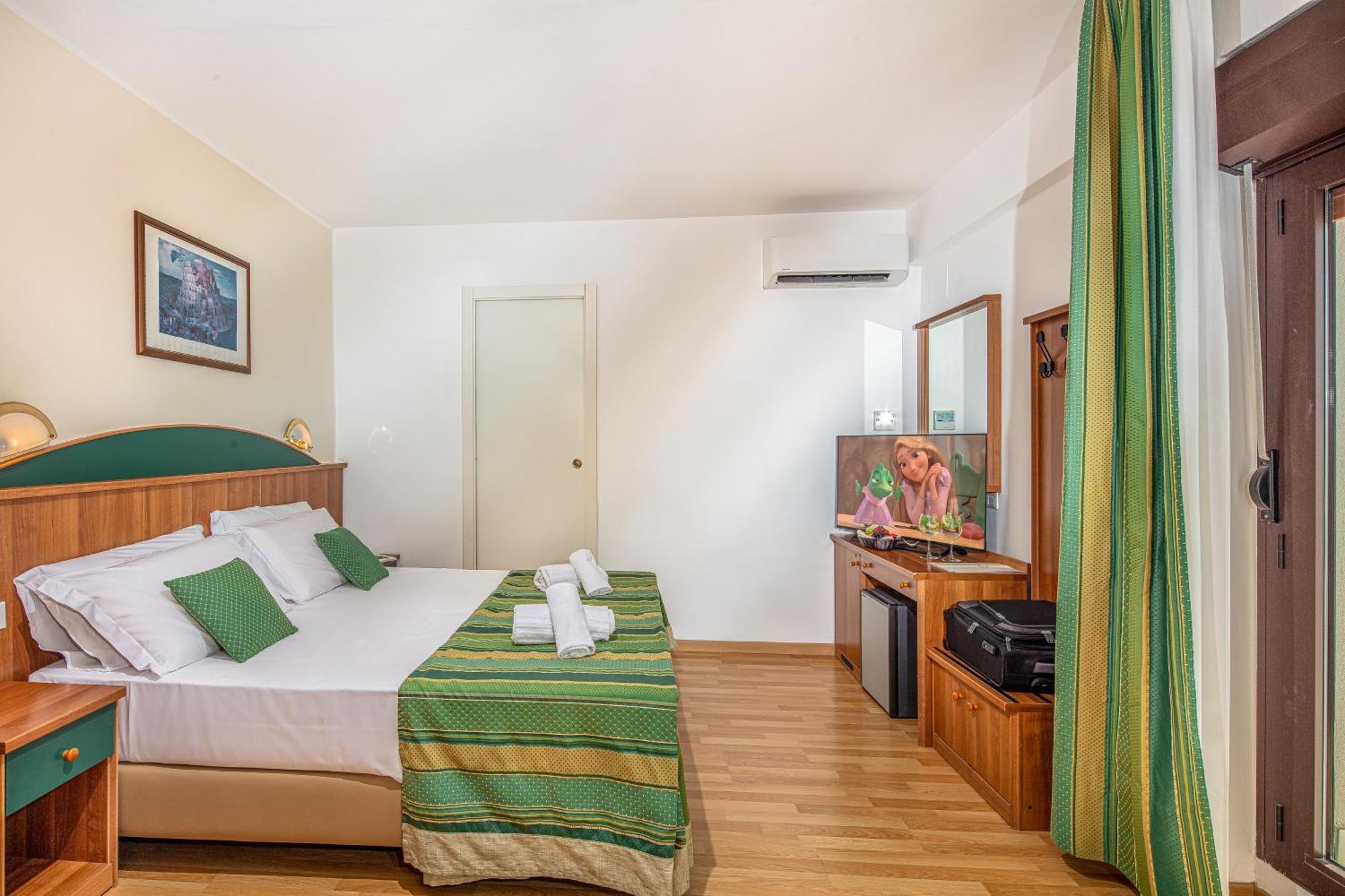 Hotel Bembo Bibione Eksteriør billede