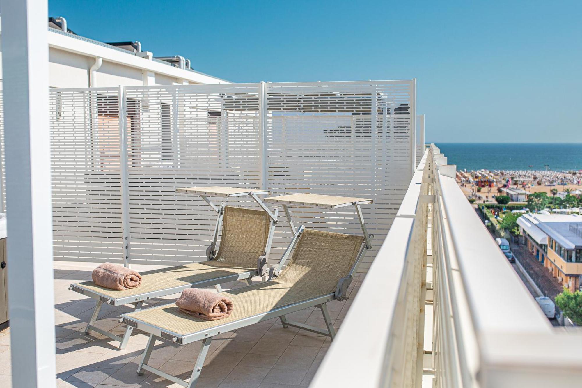 Hotel Bembo Bibione Eksteriør billede